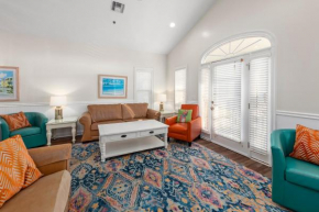 Next To Pier Park! STEPS from the Beach! Dog-Friendly! Pool!